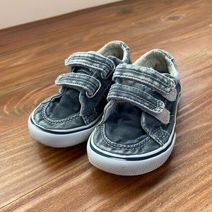 Sperry boys snap shoes blue size 8
